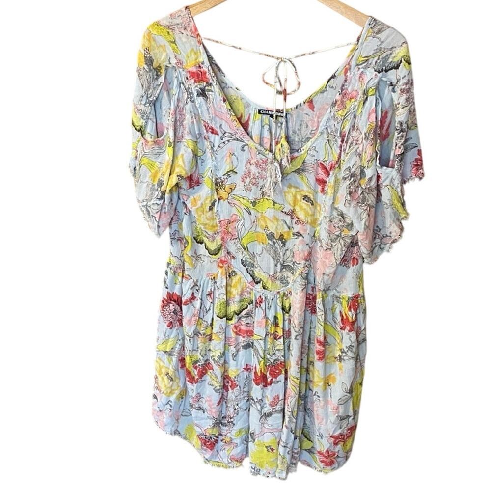 Gianni Bini Multicolor Floral babydoll tunic flutter sleeves raw hem edges small